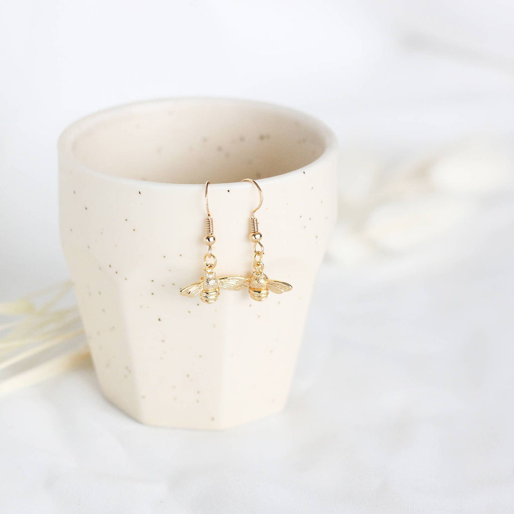 Honeybee Earrings: Gold