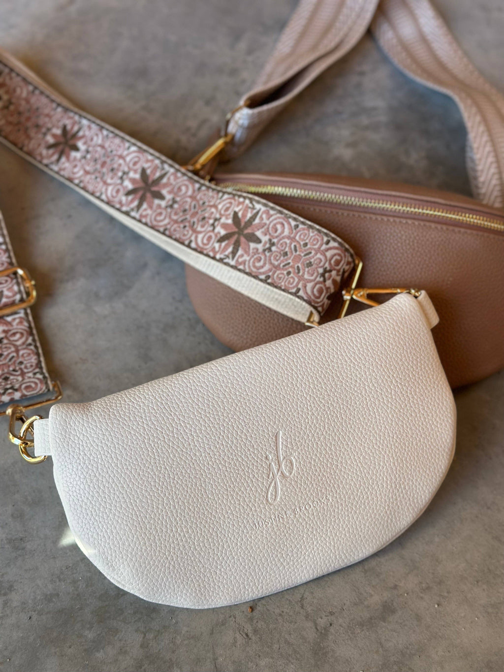 Crossbody bag - white
