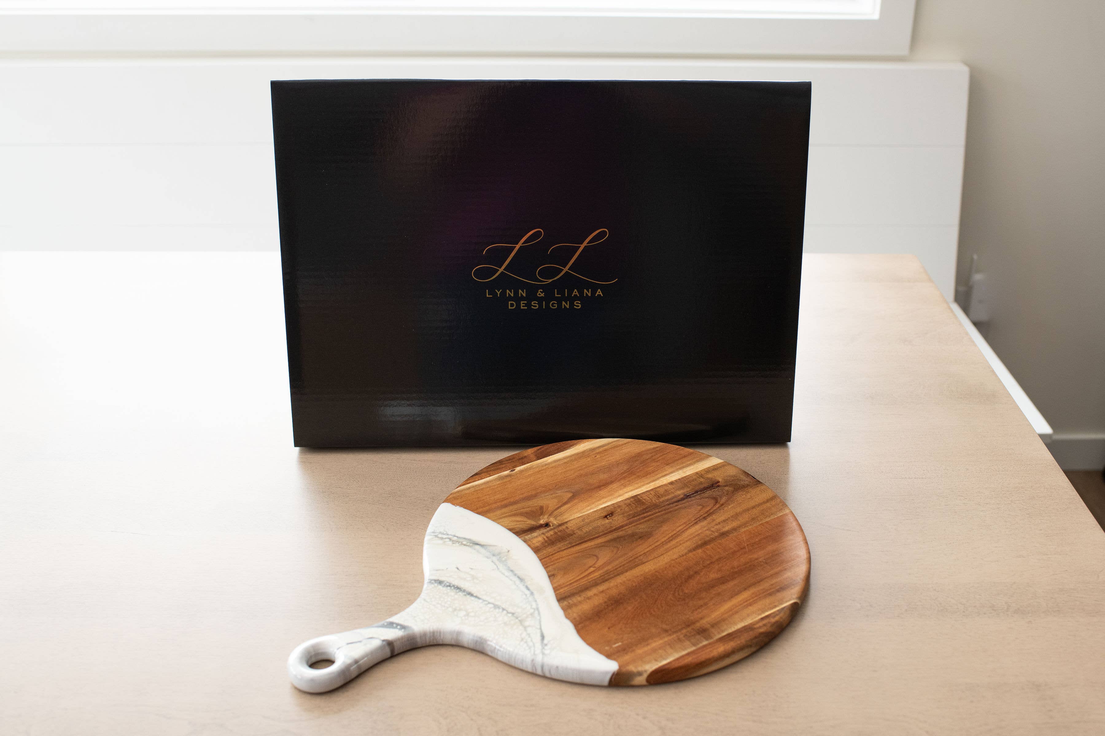 Resin Charcuterie Board 12"