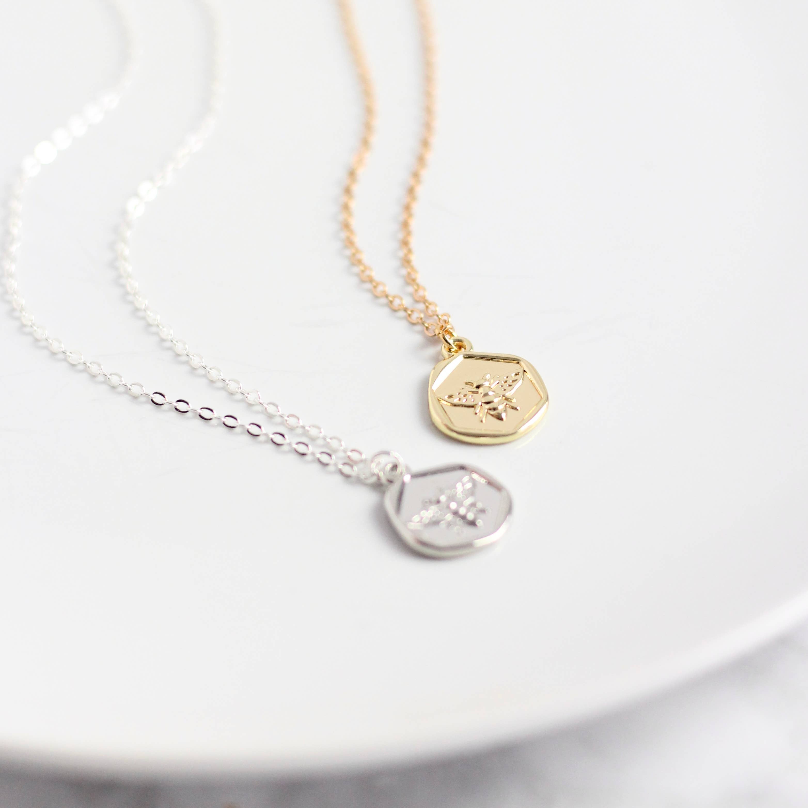 Bee Medallion Necklace | Gold