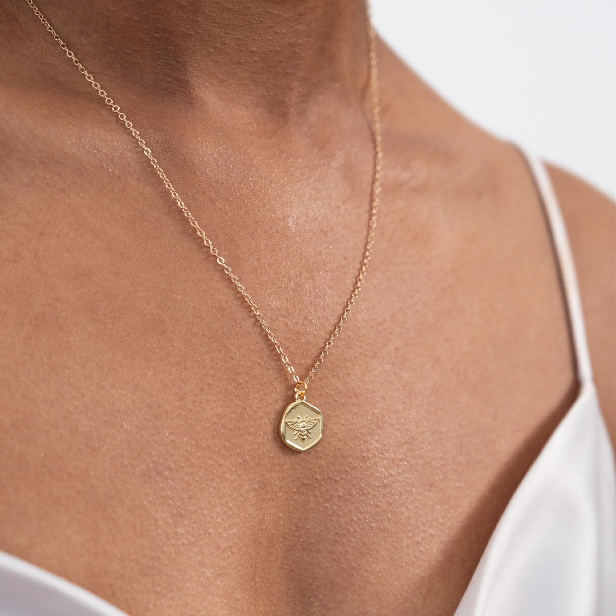 Bee Medallion Necklace: Silver