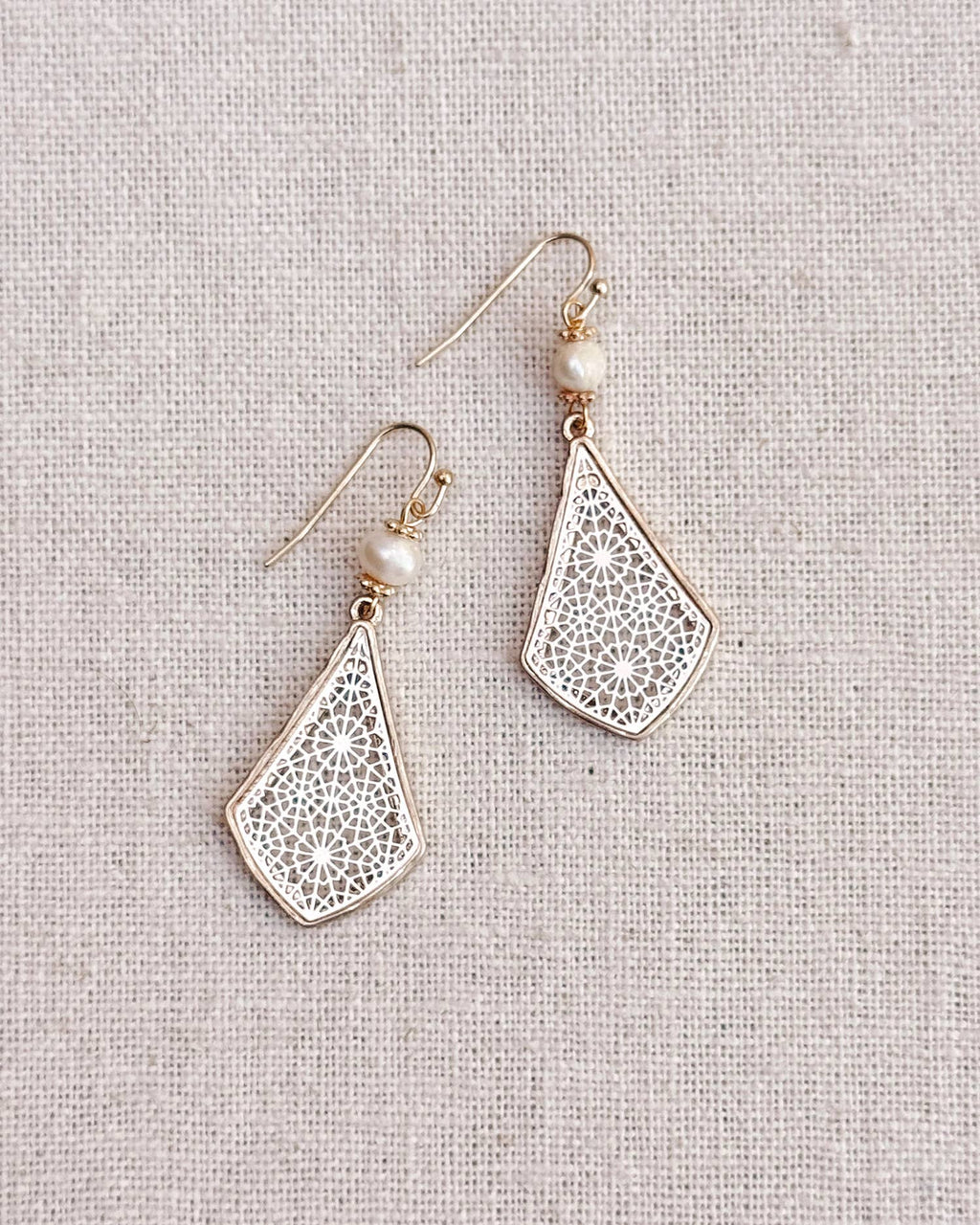 Freshwater Pearl Filigree Diamond Earrings