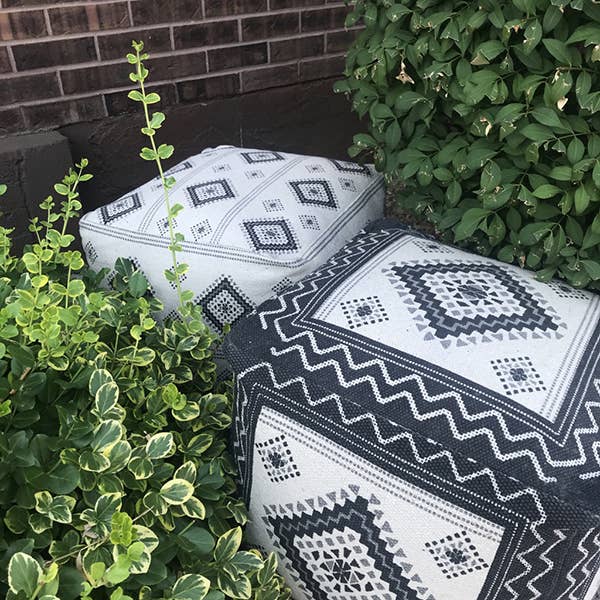 18" x 18" x 15" Cotton Pouf