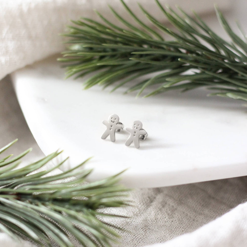 Mini Gingerbread Man Earrings: Silver