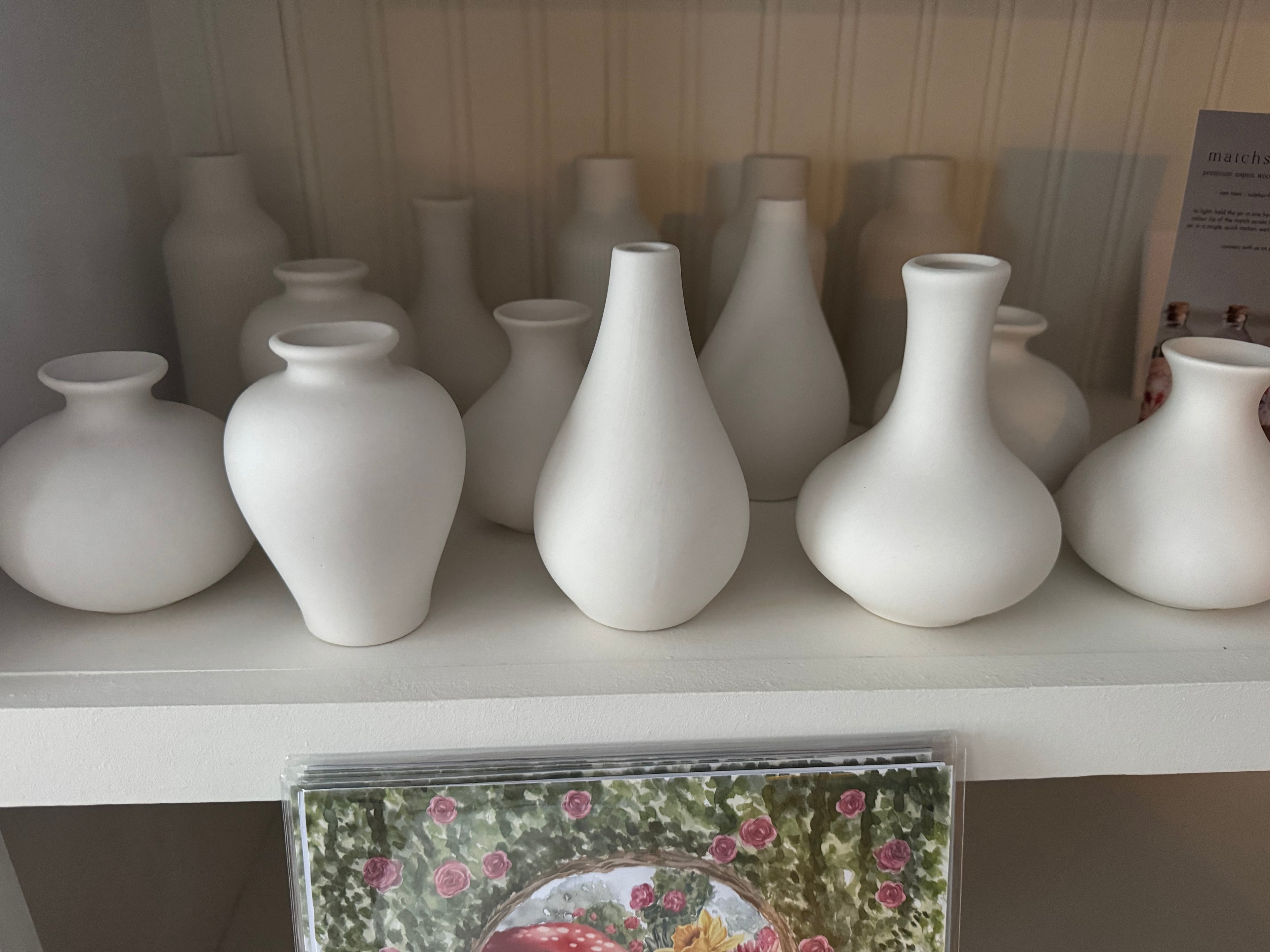 Ceramic White Vase. - Small