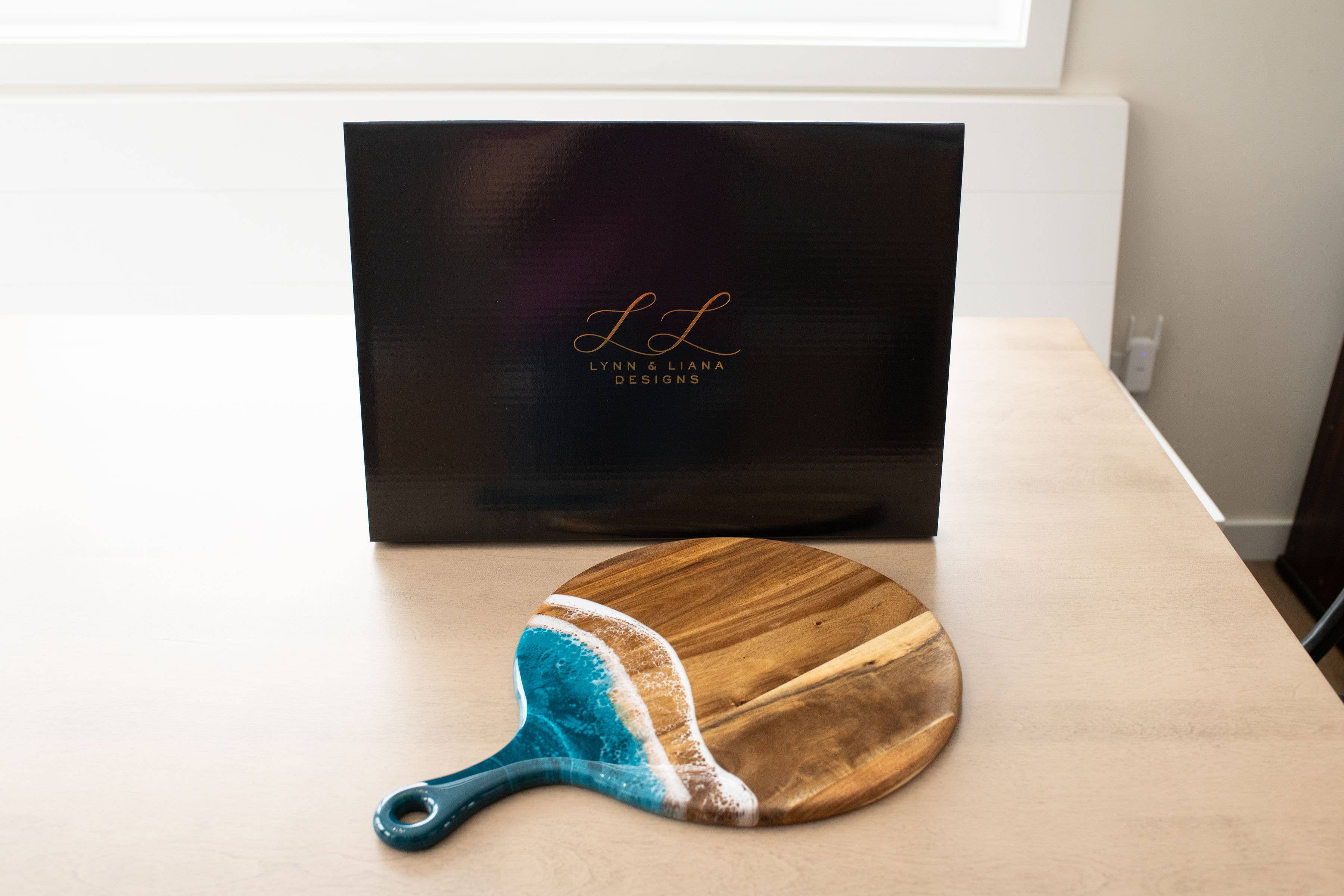 Resin Charcuterie Board 12"