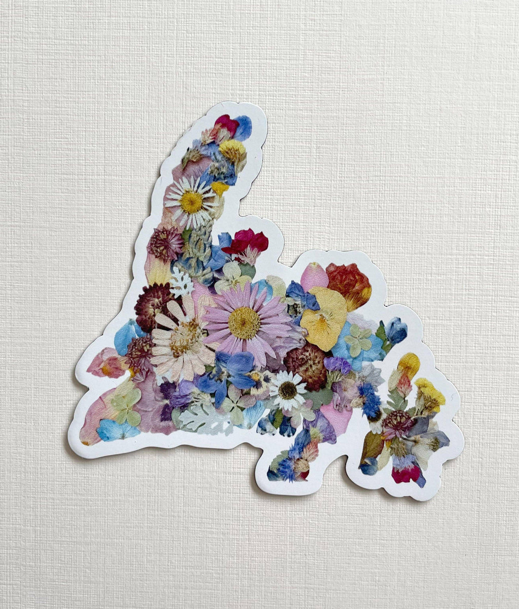 Newfoundland Map Pressed Flower Magnet