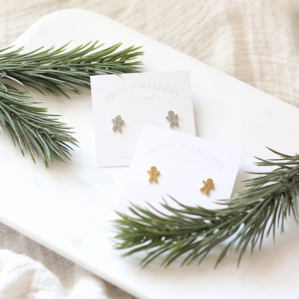 Mini Gingerbread Man Earrings: Yellow Gold