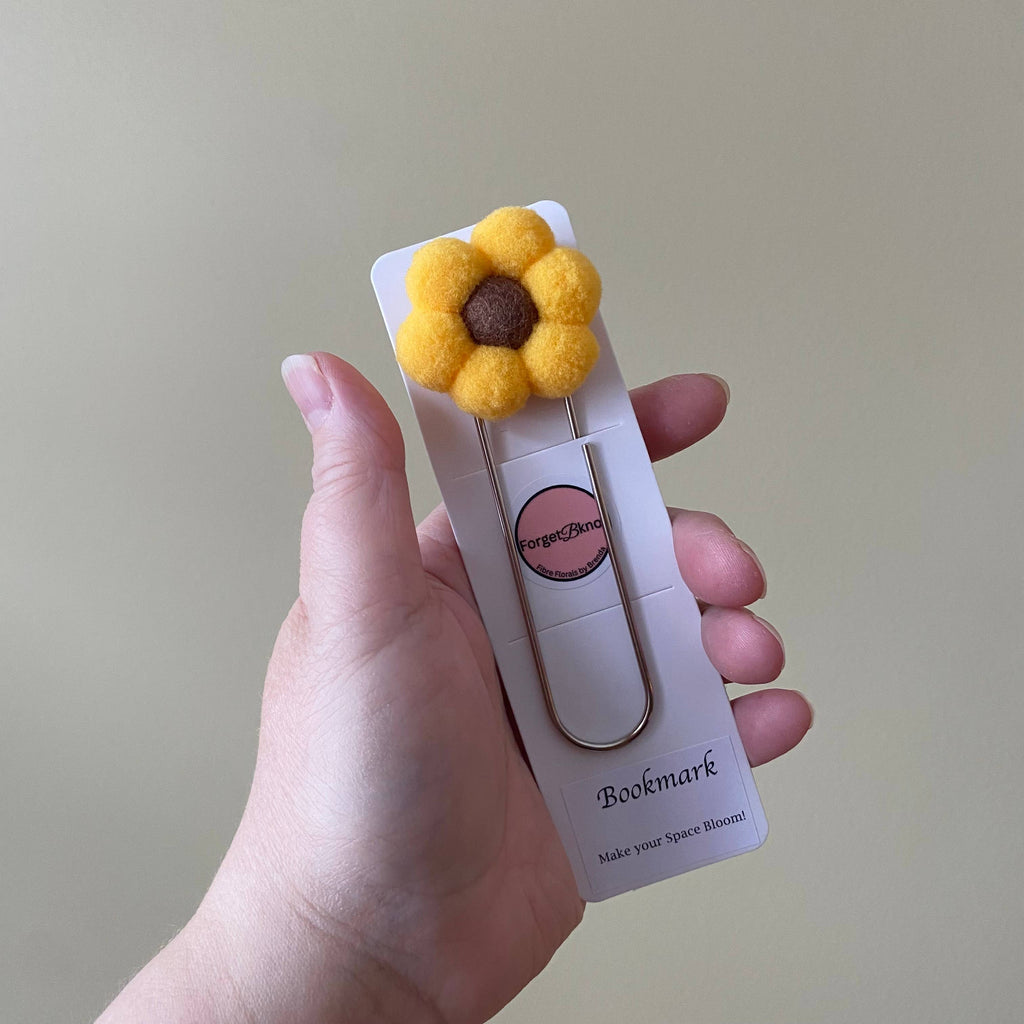 Flower Bookmark/ Oversized Paper Clip/ Pompom & Felt Flower : Daisy