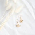Honeybee Earrings: Gold