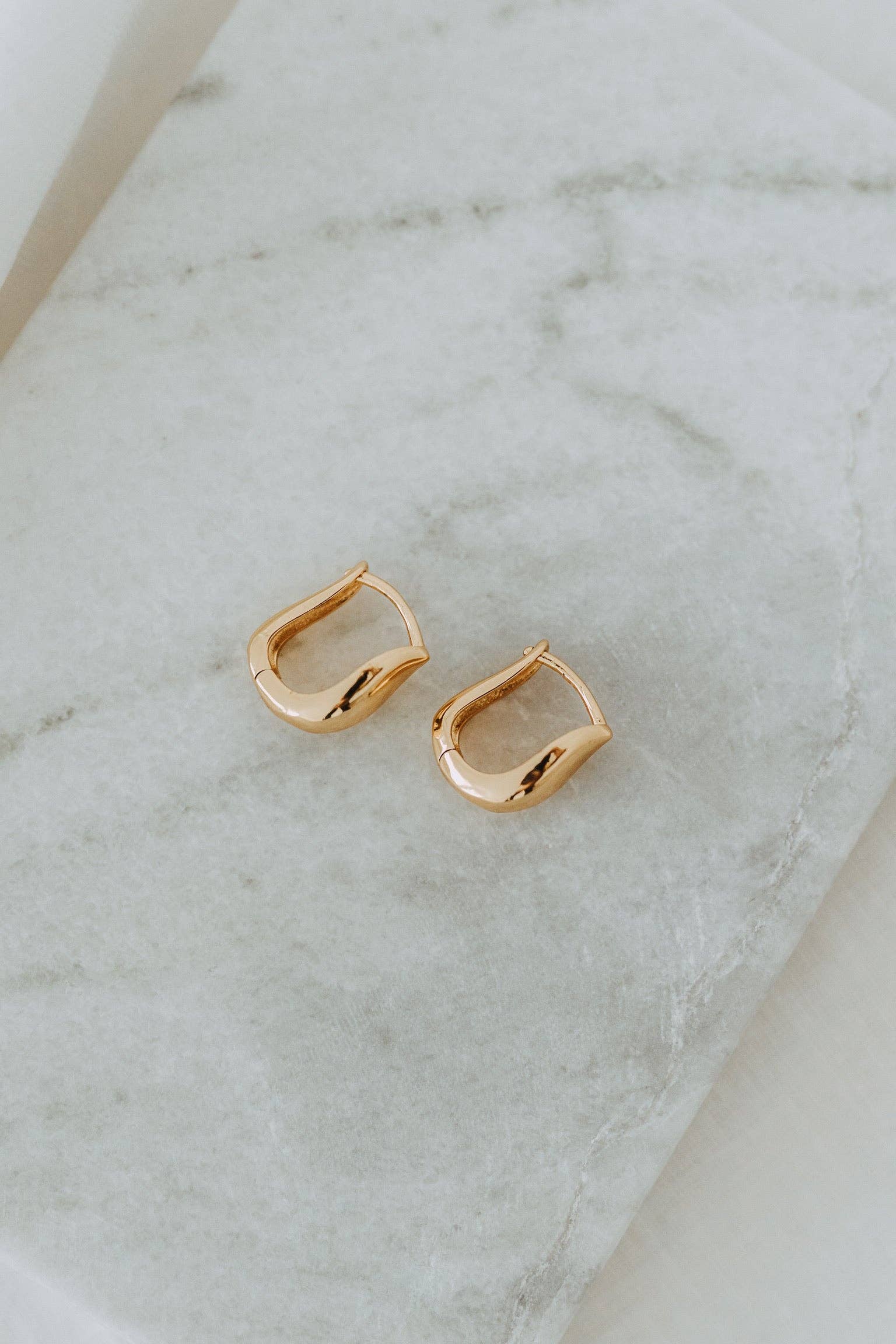 Clutch Hoops