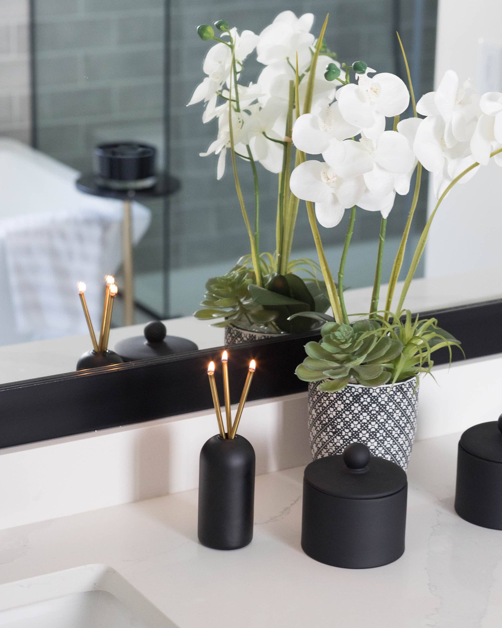 Wylie Black Vase Candle Holder