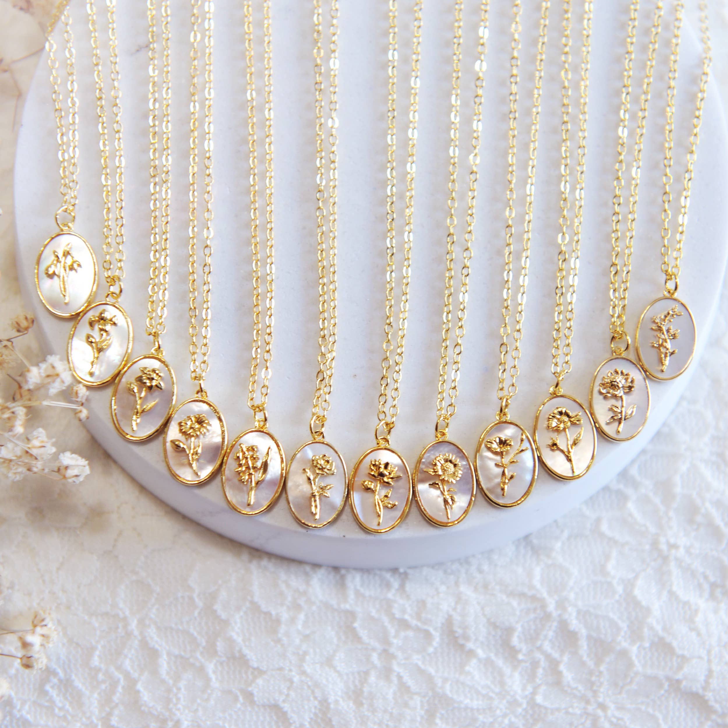 Flora Birth Flower Necklace